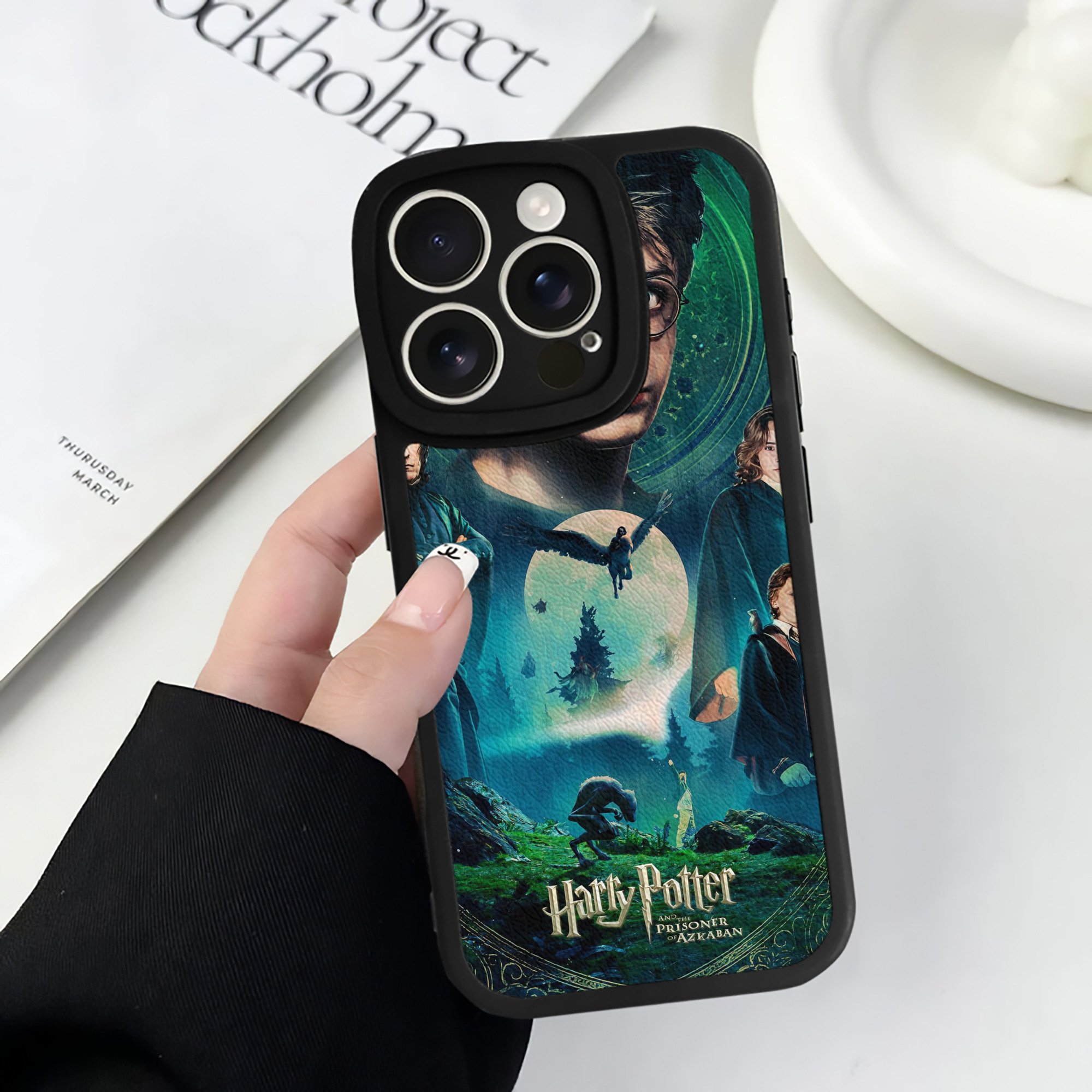 （画像用） Harry Potter ハリー・ポッターシリーズ 【iPhone 16シリーズ対応】シリコンスマホケース（レザー調） 材質：シリコン